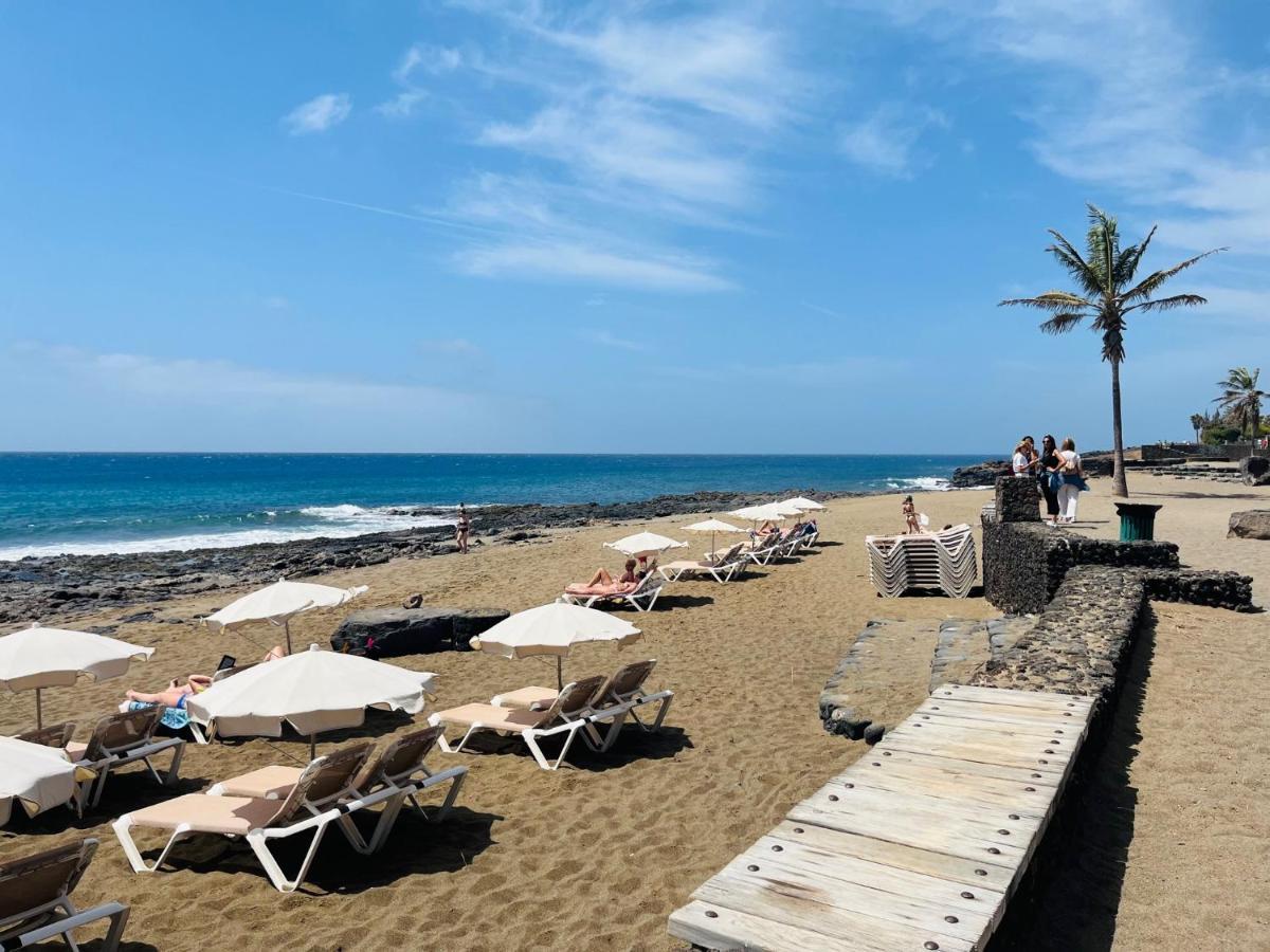 Trinity House En Playa Bastian Villa Costa Teguise Eksteriør billede