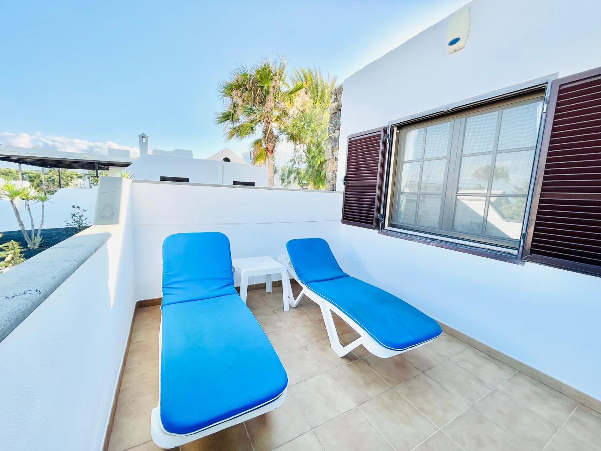 Trinity House En Playa Bastian Villa Costa Teguise Eksteriør billede